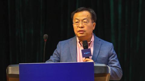 黃鐵軍《堅(jiān)持開源開放原則，筑成新一代人工智能》
